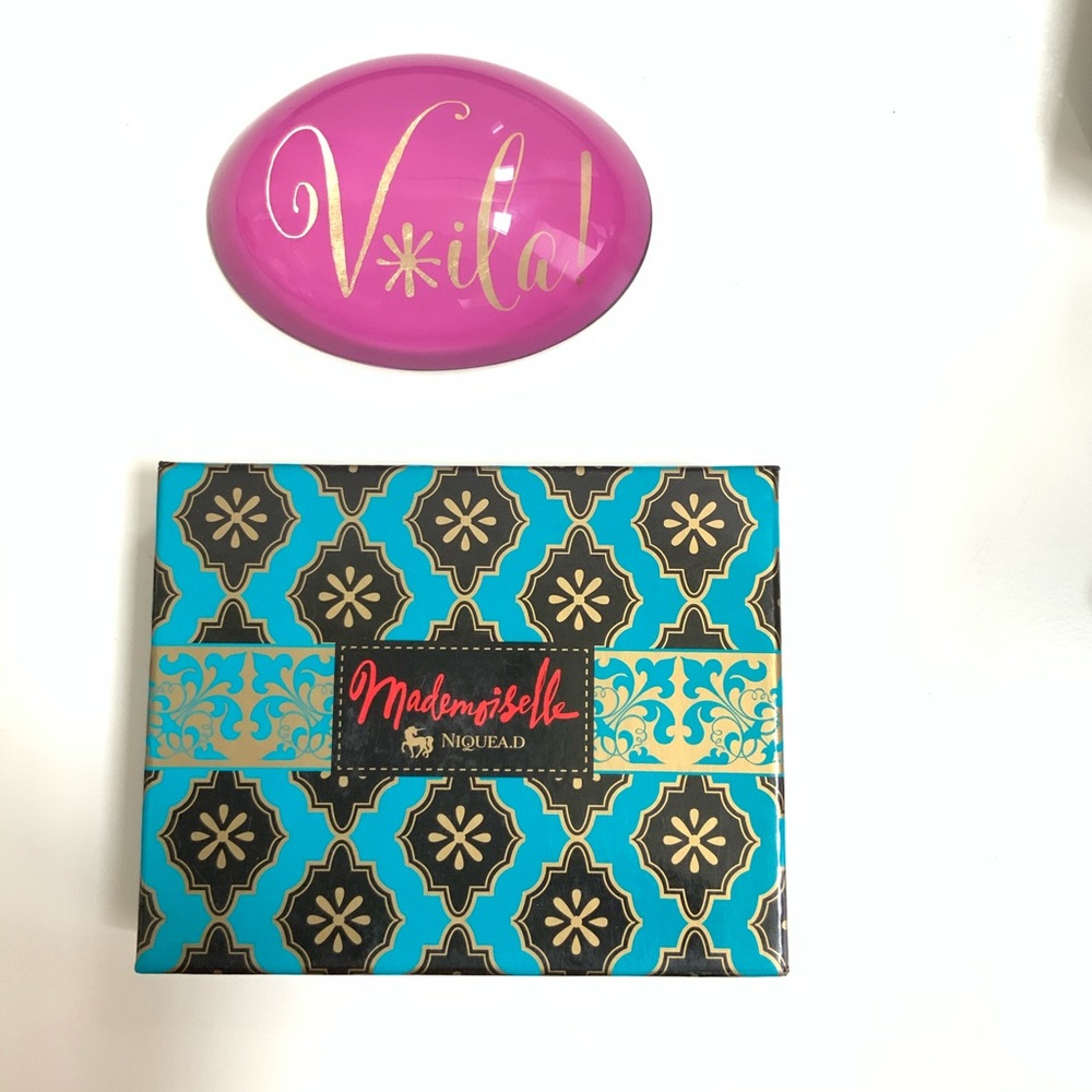 Paperweight